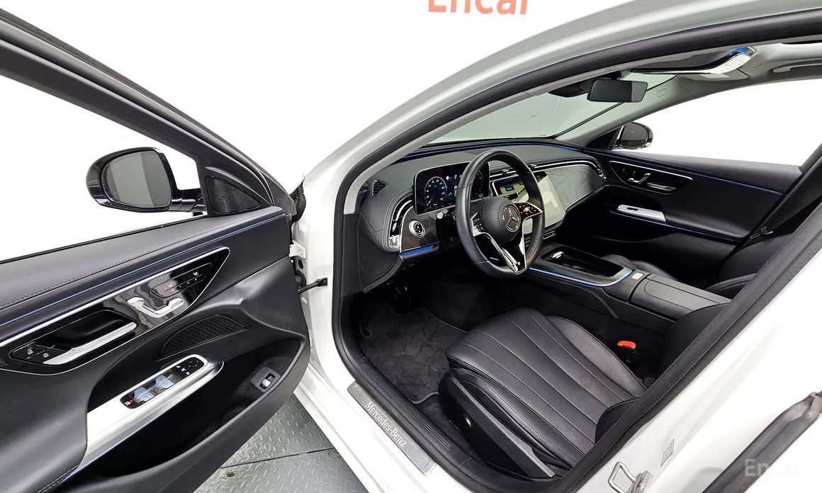 Фото 10 - Mercedes-Benz E-Class