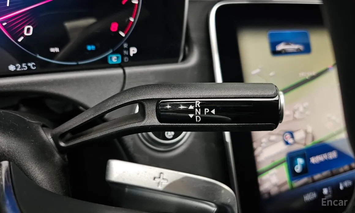 Фото 9 - Mercedes-Benz E-Class