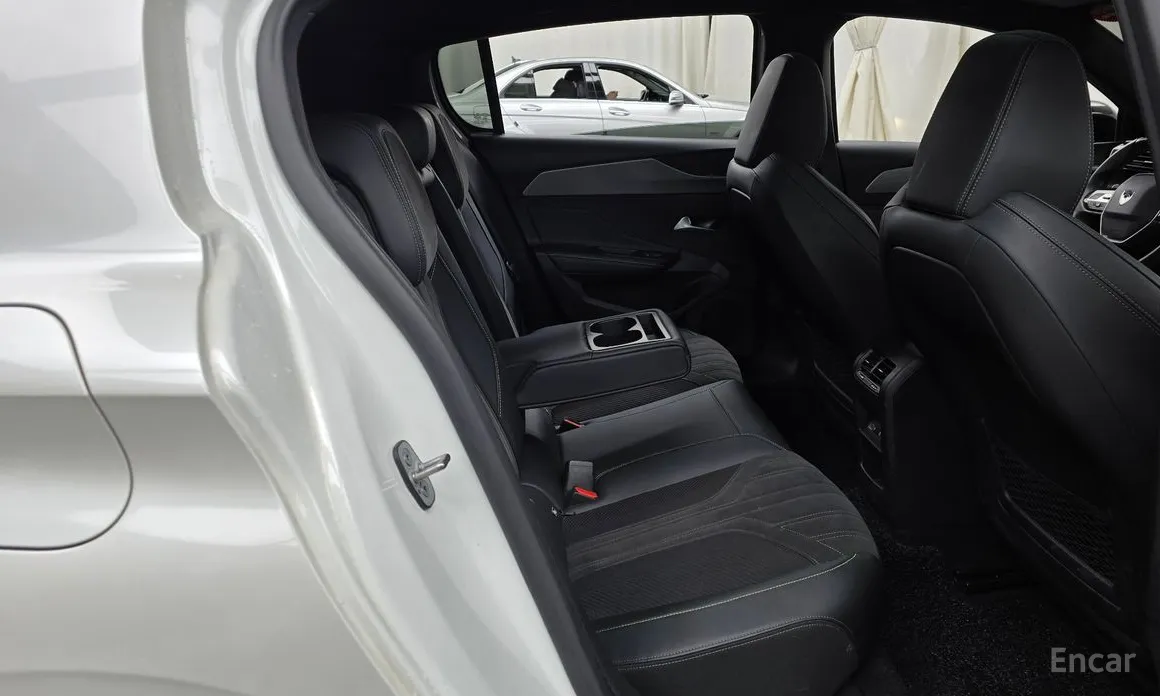 Фото 12 - Peugeot 308