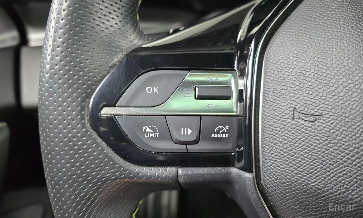 Фото 19 - Peugeot 308