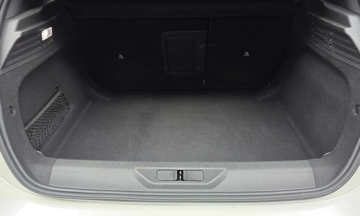 Фото 20 - Peugeot 308