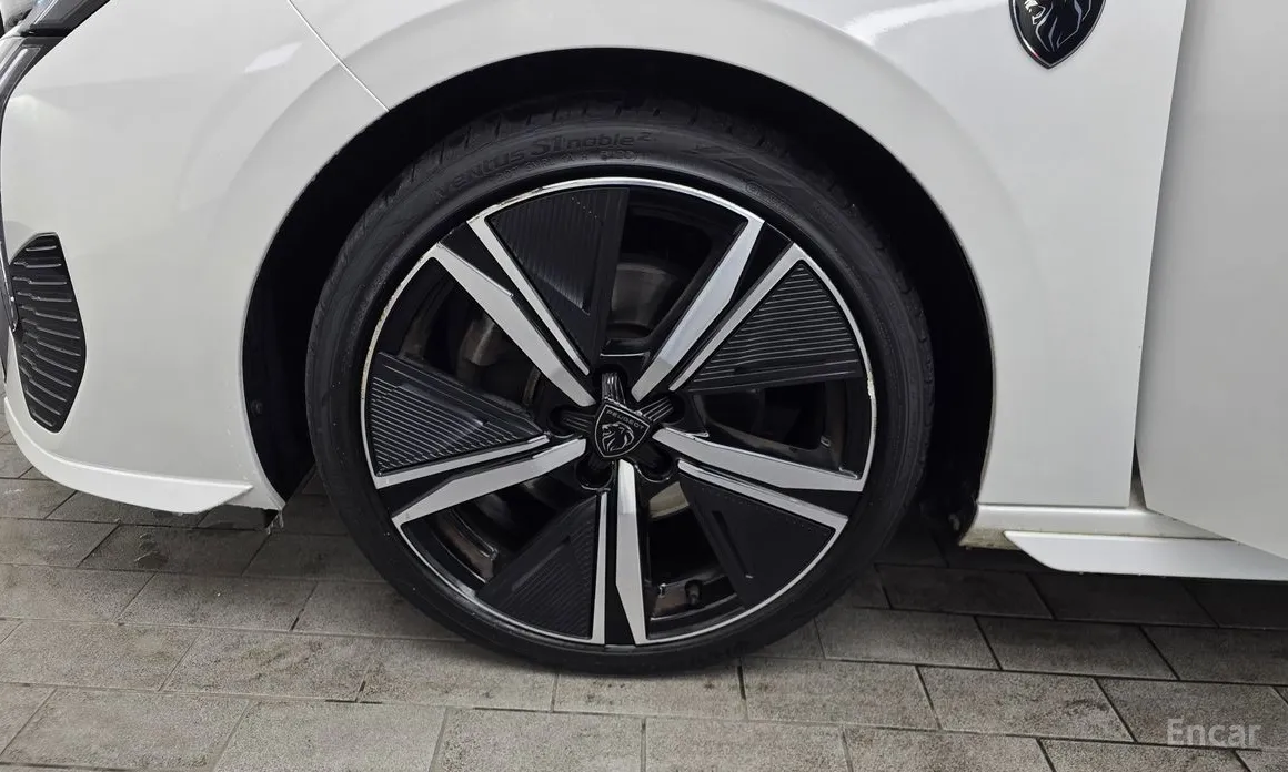 Фото 5 - Peugeot 308