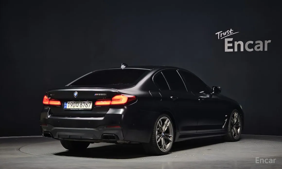 Фото 2 - BMW 5 Series