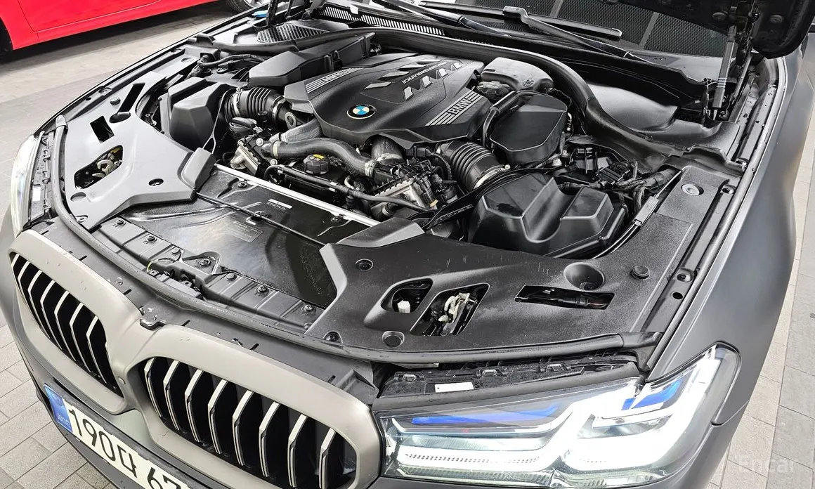 Фото 6 - BMW 5 Series