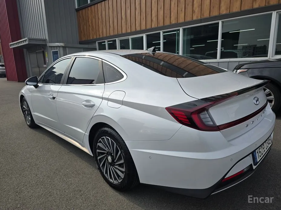 Фото 18 - Hyundai Sonata