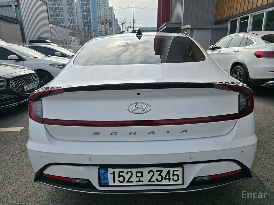 Фото 4 - Hyundai Sonata