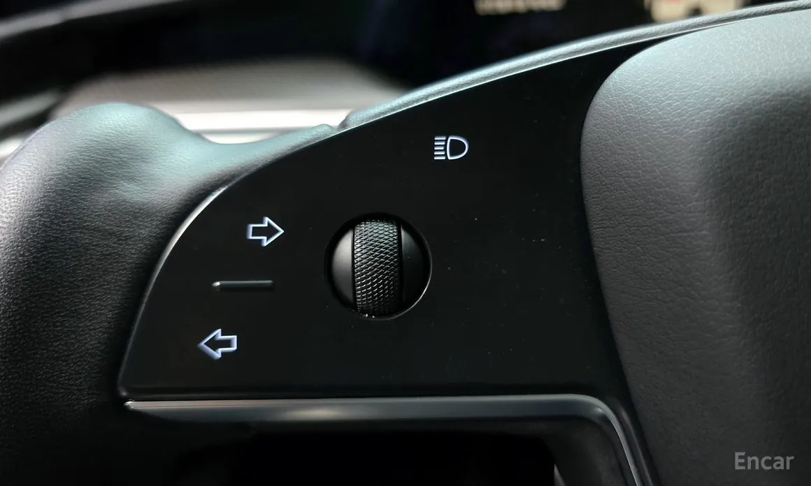 Фото 17 - Tesla Model X