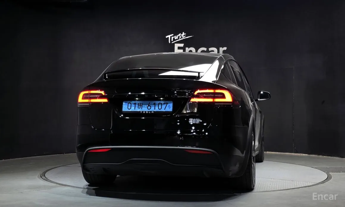 Фото 4 - Tesla Model X
