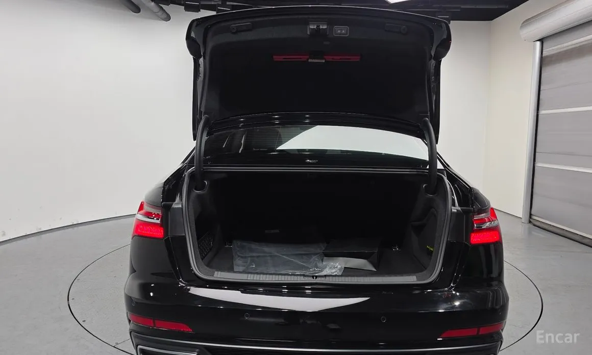 Фото 20 - Audi A6