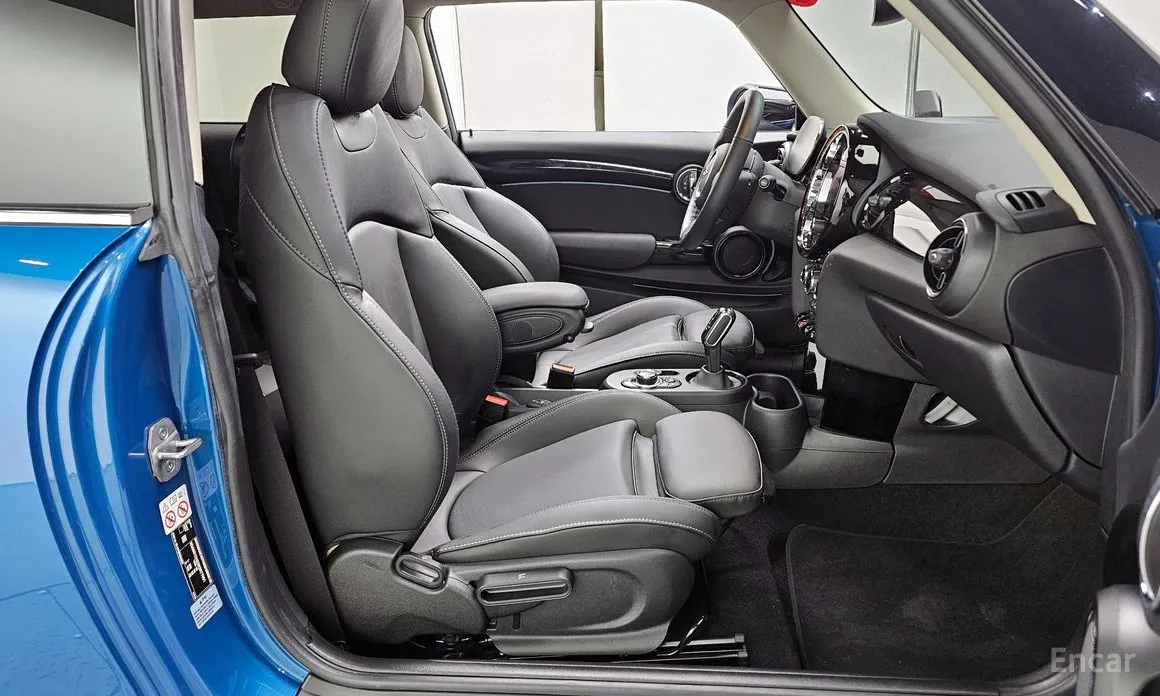 Фото 11 - Mini Cooper