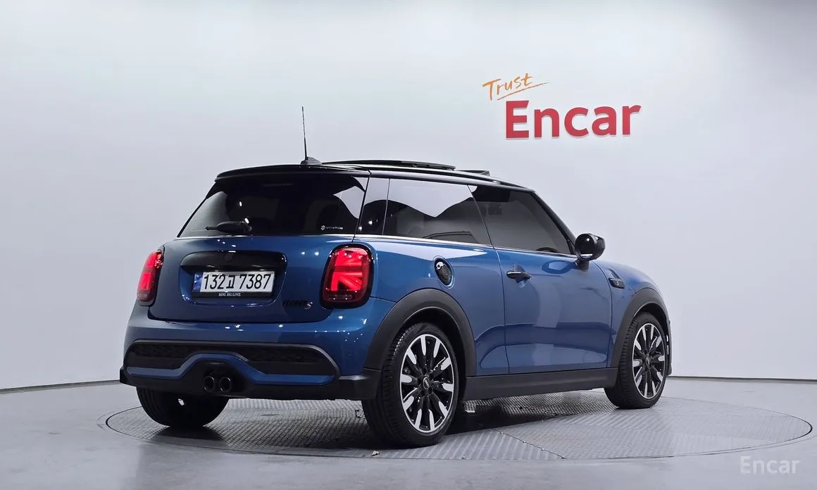 Фото 2 - Mini Cooper