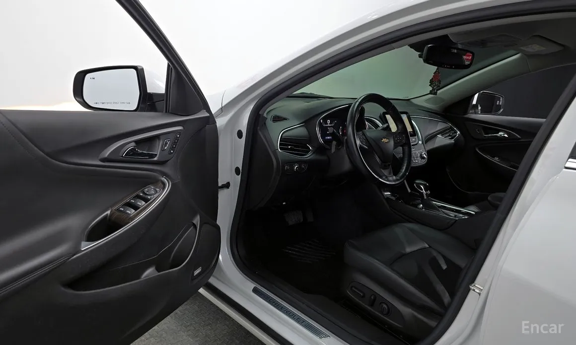 Фото 11 - Chevrolet Malibu