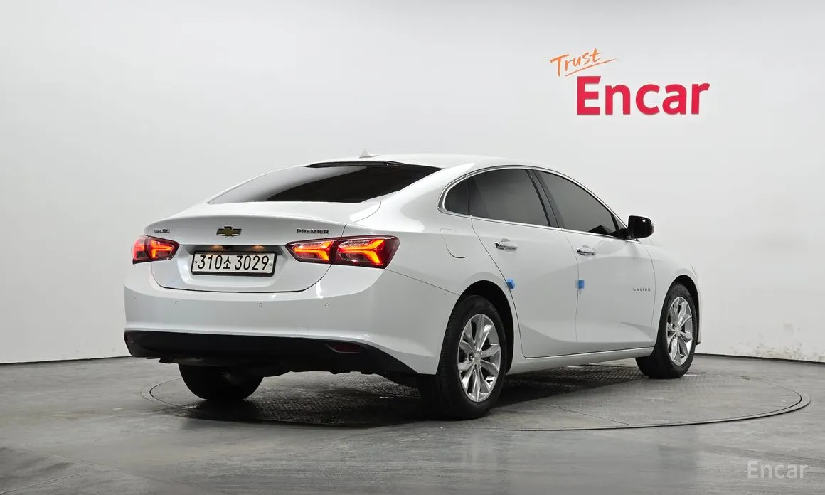 Фото 2 - Chevrolet Malibu