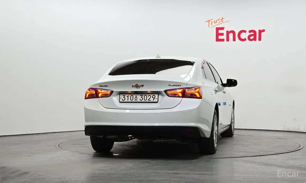 Фото 4 - Chevrolet Malibu