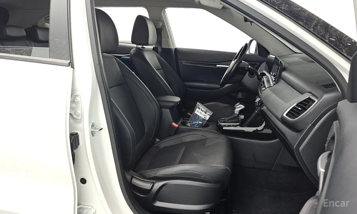 Фото 10 - Kia Seltos