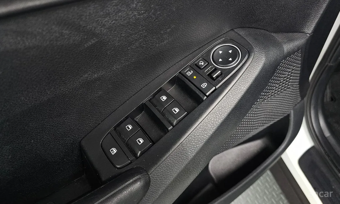 Фото 17 - Kia Seltos