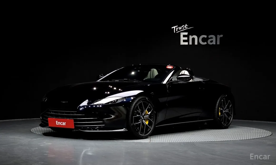 Фото 1 - Aston Martin Vantage