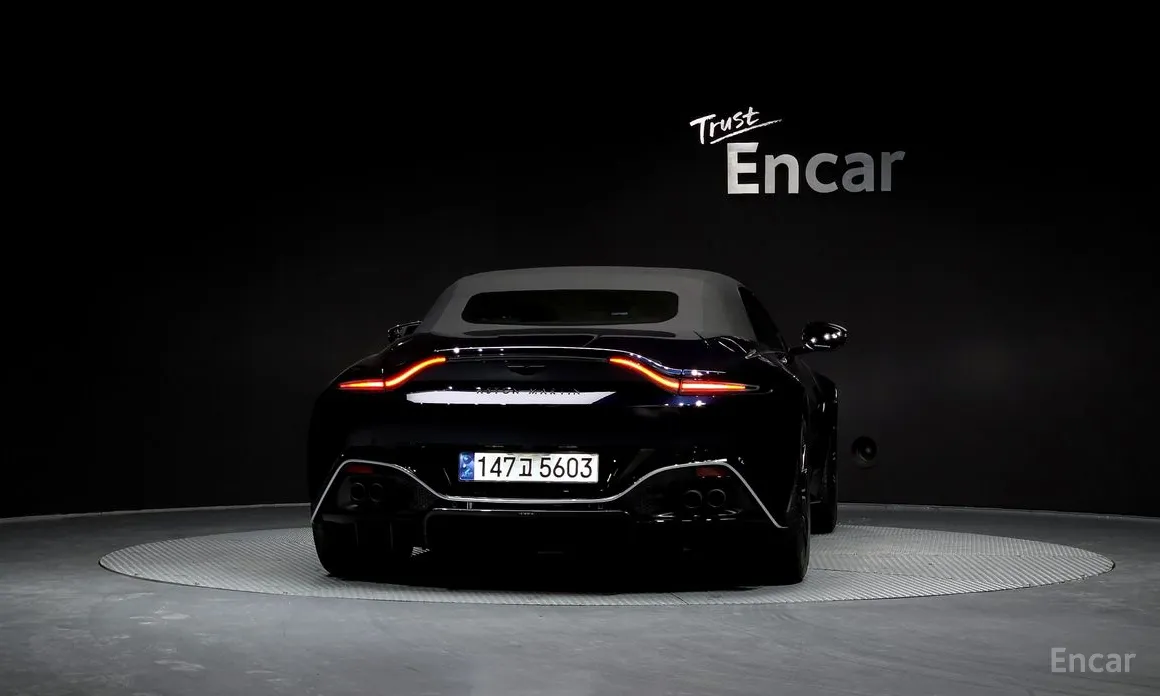 Фото 4 - Aston Martin Vantage