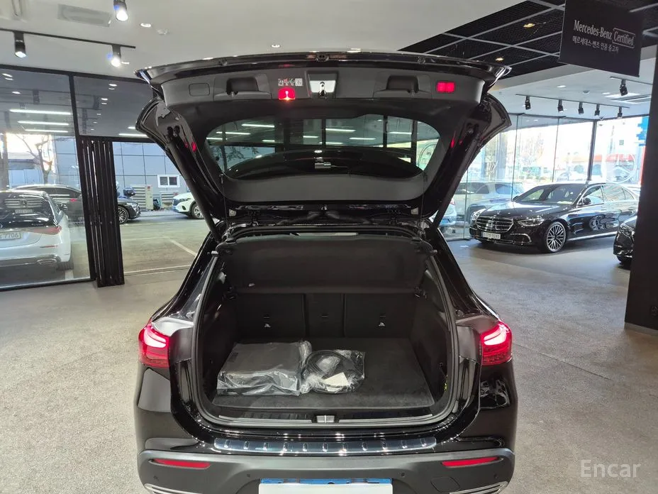 Фото 19 - Mercedes-Benz EQA