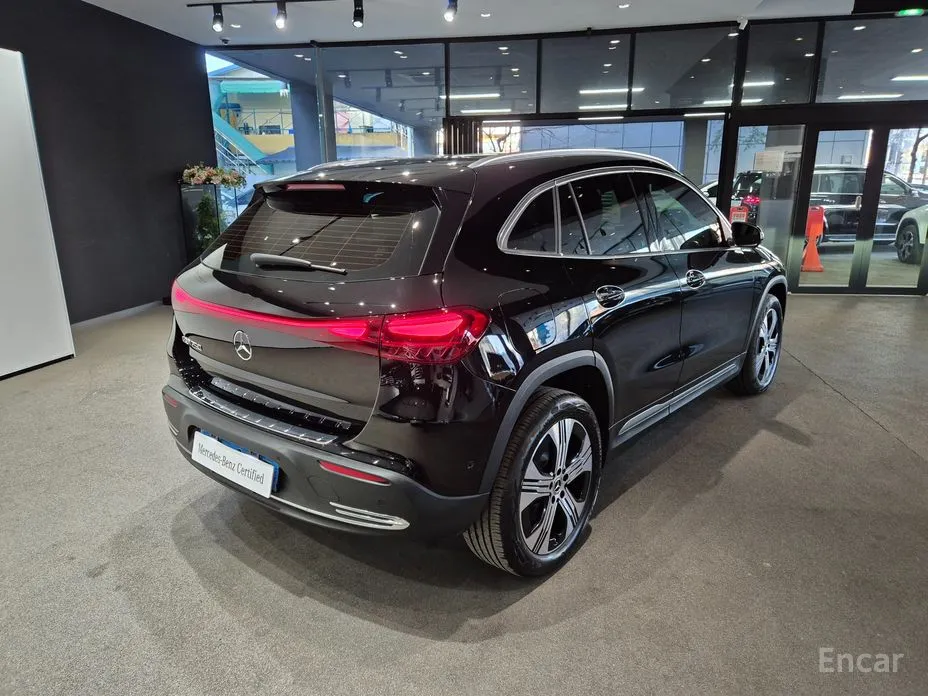 Фото 2 - Mercedes-Benz EQA