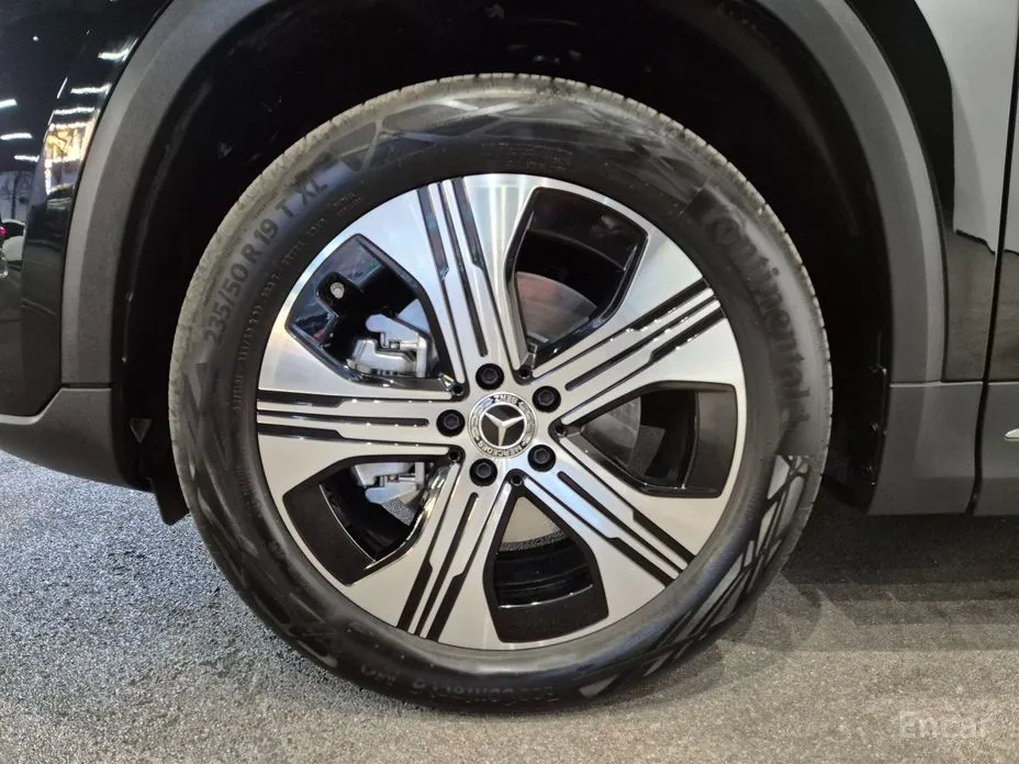 Фото 5 - Mercedes-Benz EQA