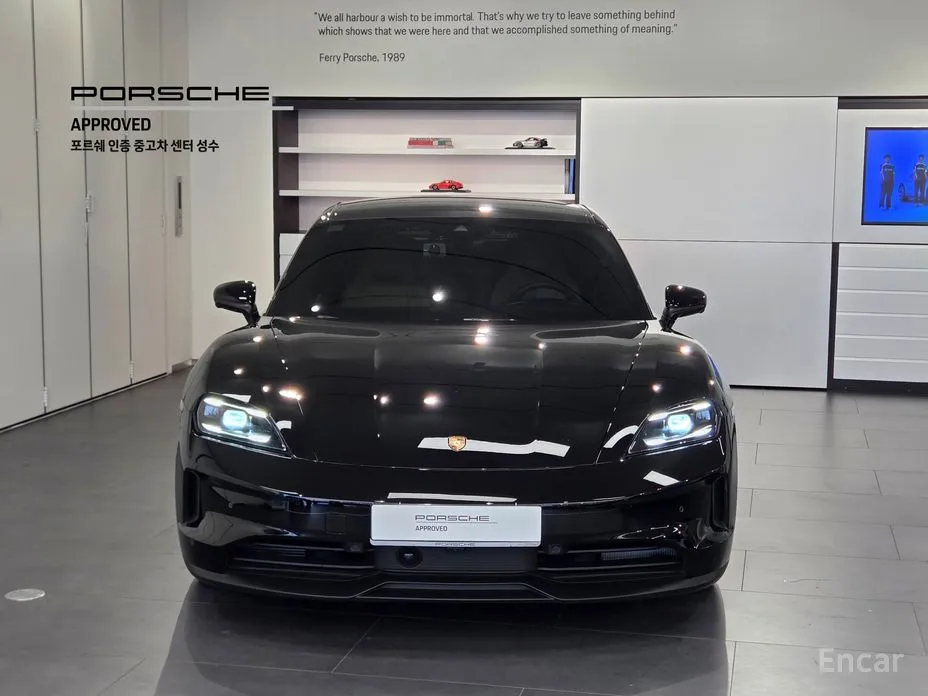 Фото 3 - Porsche Taycan