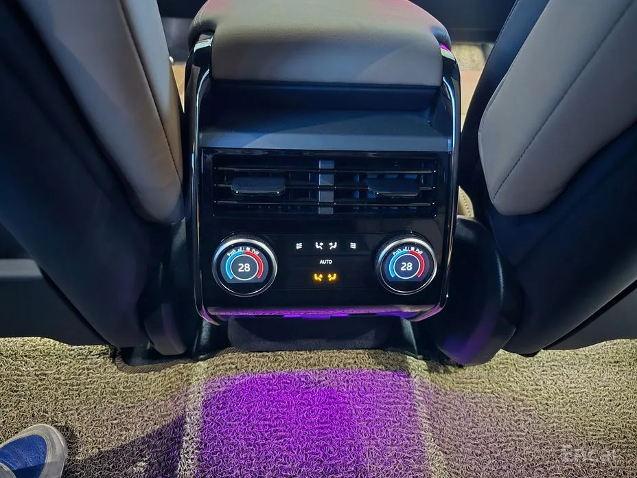 Фото 11 - Land Rover Range Rover Sport