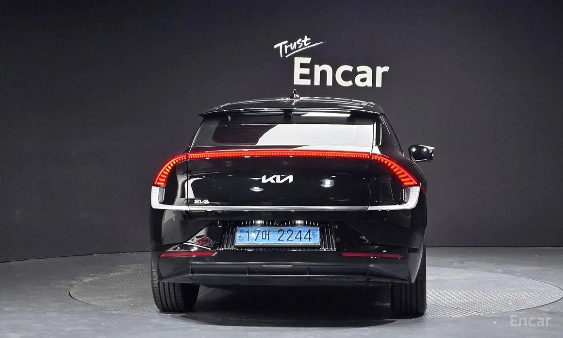 Фото 4 - Kia EV6