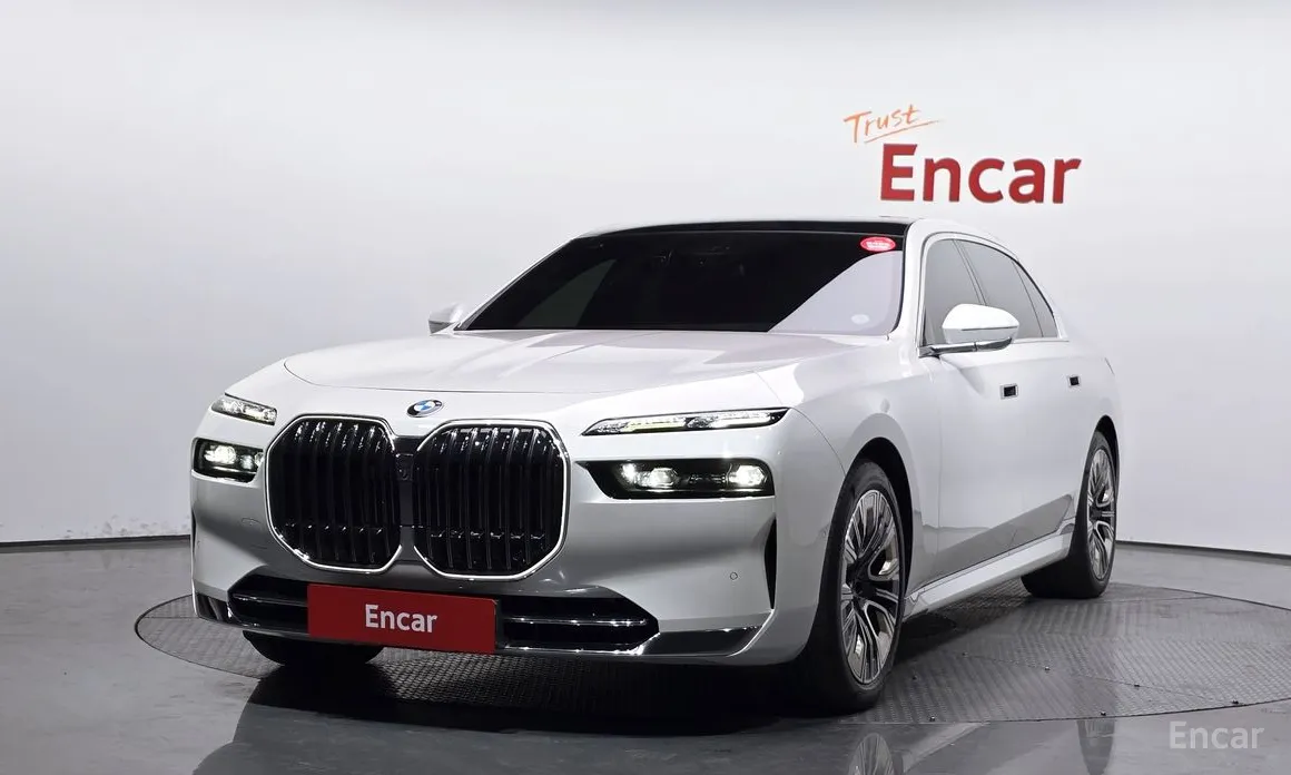 Фото 1 - BMW 7 Series