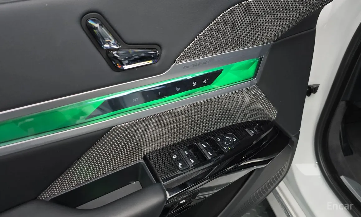 Фото 17 - BMW 7 Series