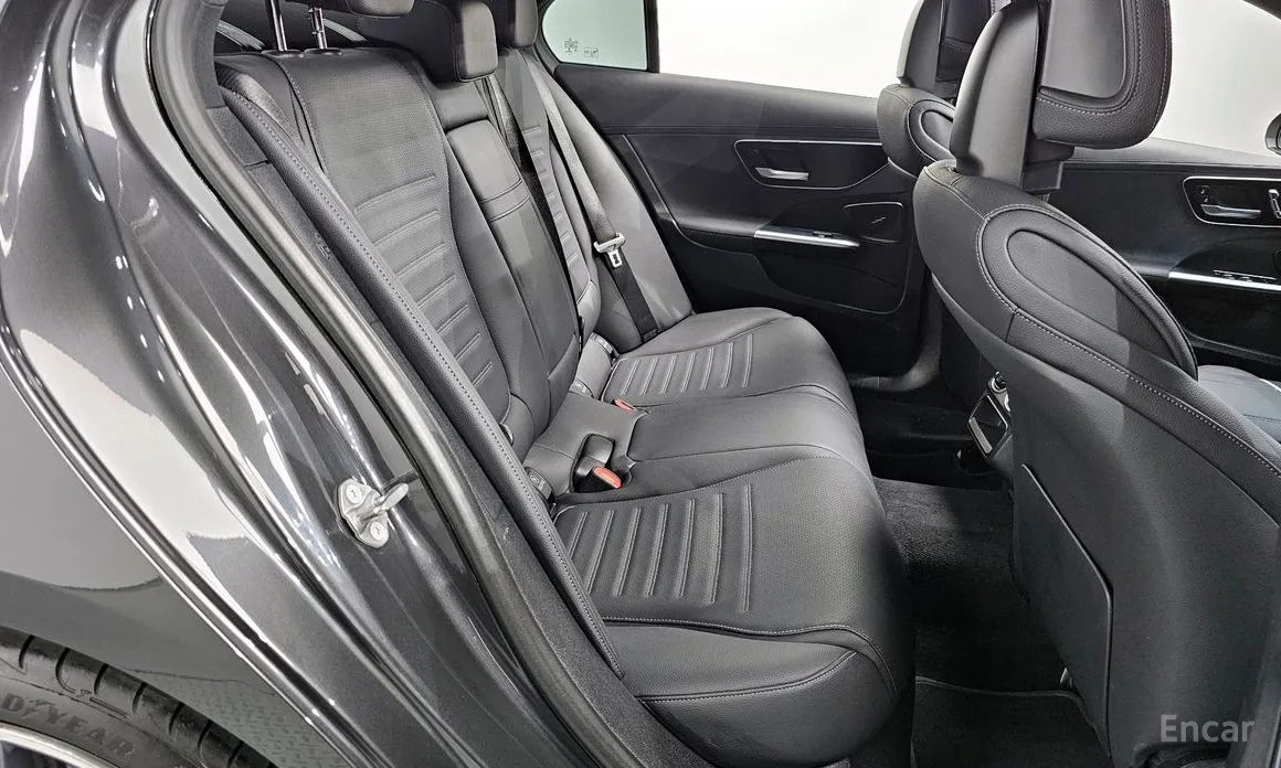 Фото 11 - Mercedes-Benz C-Class