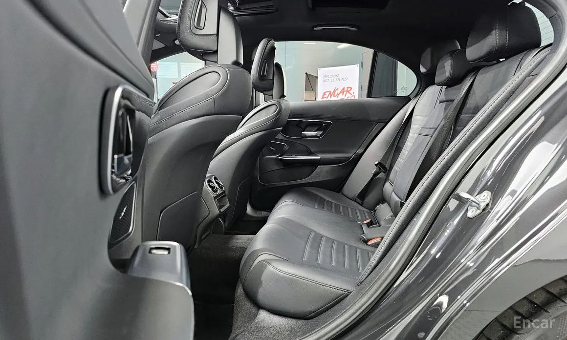 Фото 12 - Mercedes-Benz C-Class