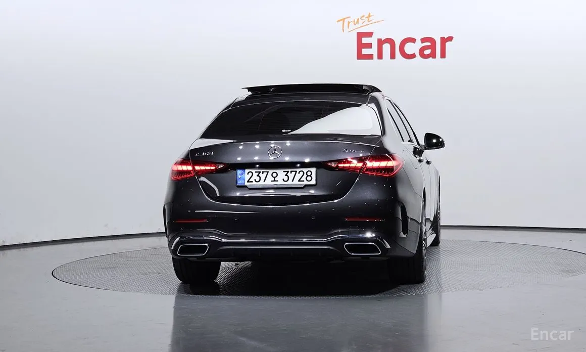 Фото 4 - Mercedes-Benz C-Class