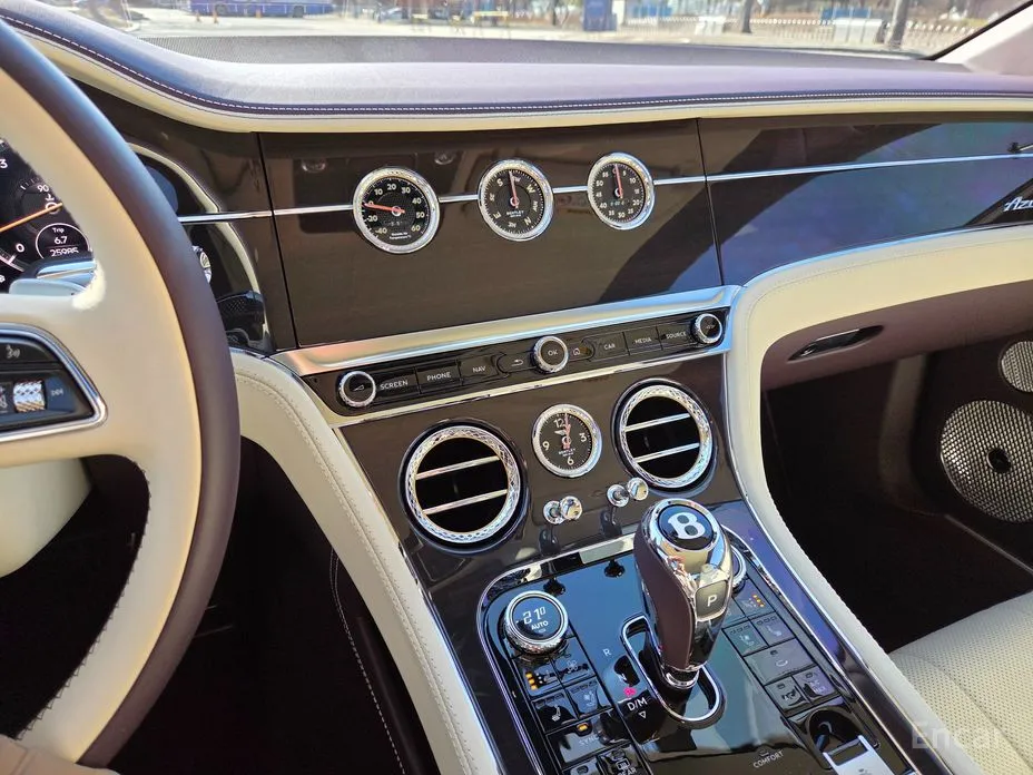 Фото 16 - Bentley Continental GT