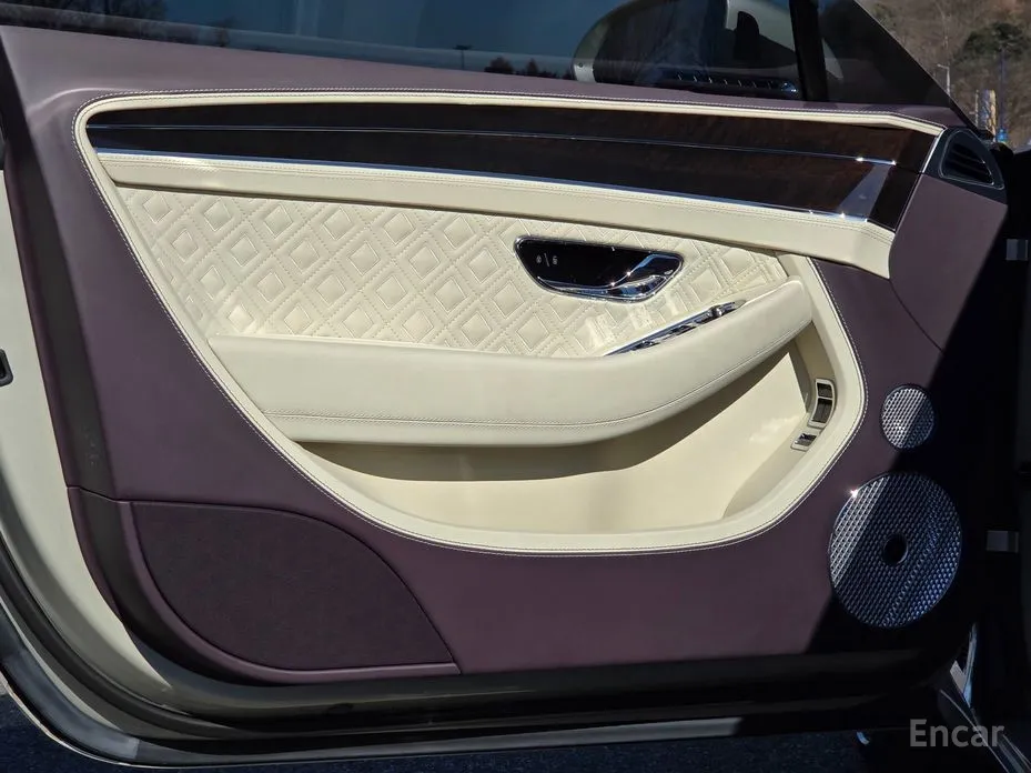 Фото 20 - Bentley Continental GT