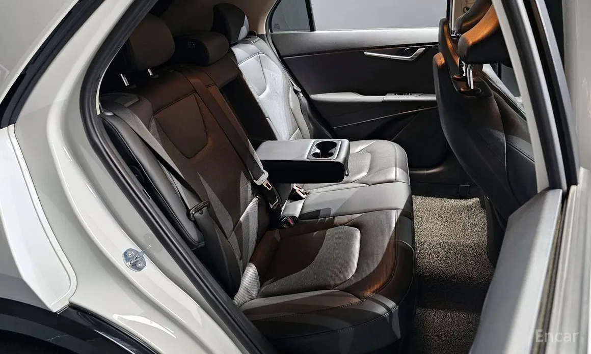 Фото 12 - Kia Niro