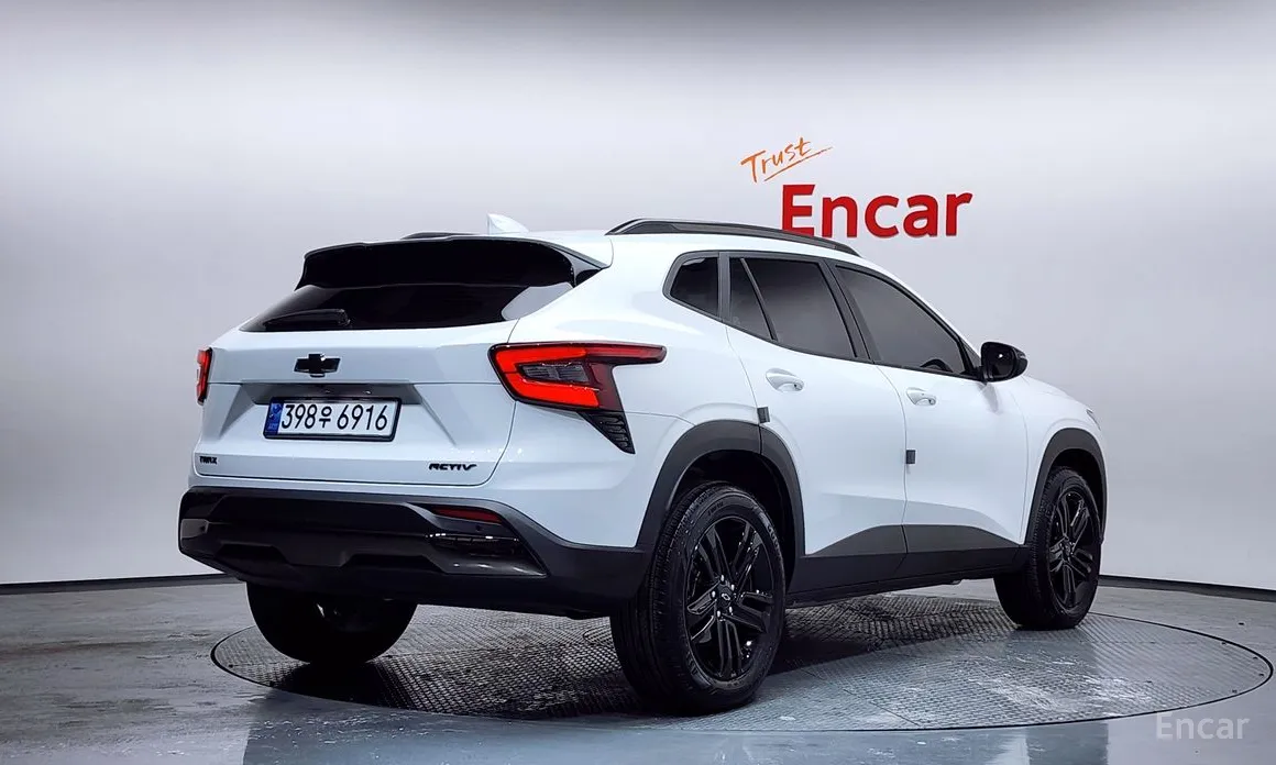 Фото 2 - Chevrolet Trax