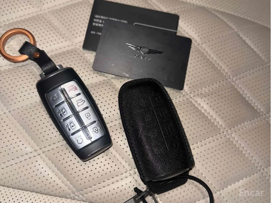 Фото 10 - Genesis GV80