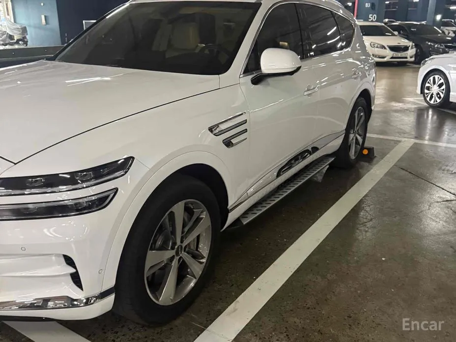 Фото 2 - Genesis GV80