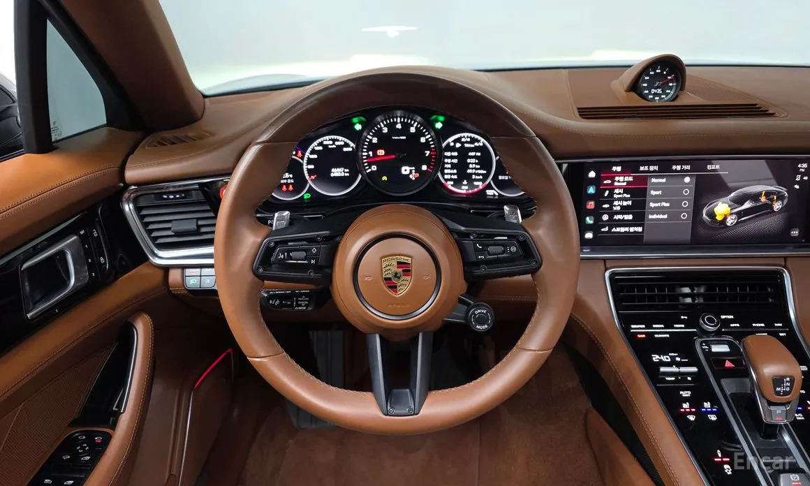 Фото 13 - Porsche Panamera