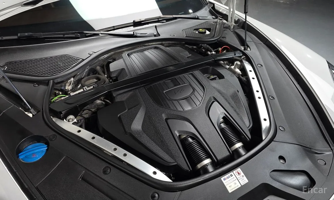 Фото 6 - Porsche Panamera