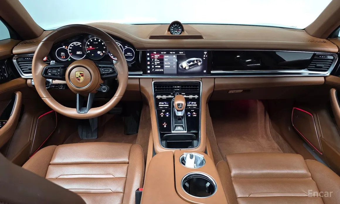 Фото 7 - Porsche Panamera