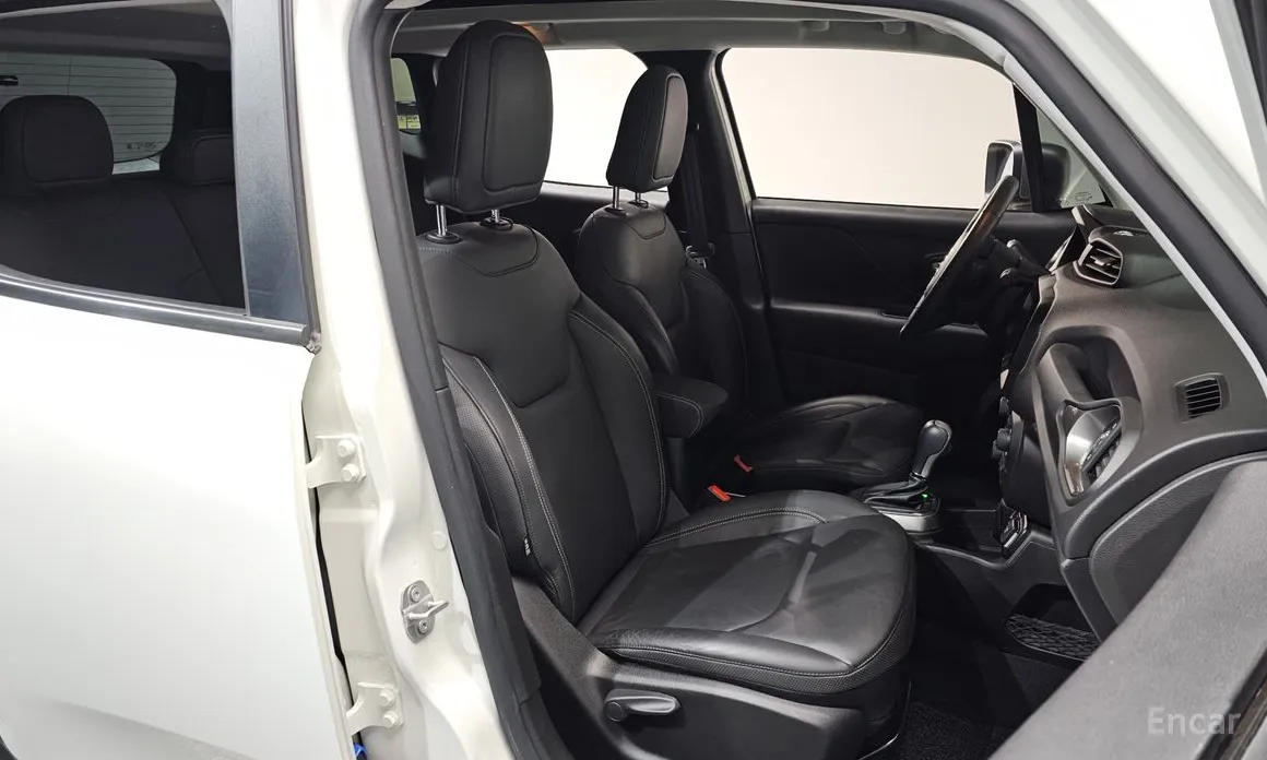 Фото 10 - Jeep Renegade