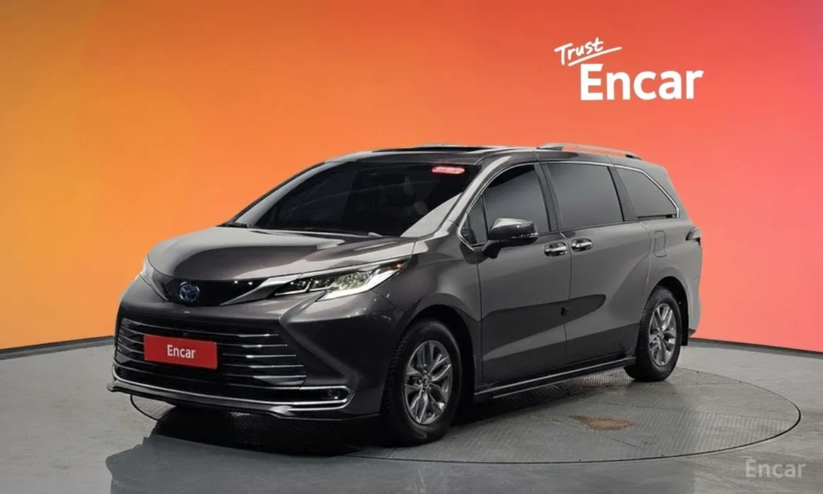 Фото 1 - Toyota Sienna