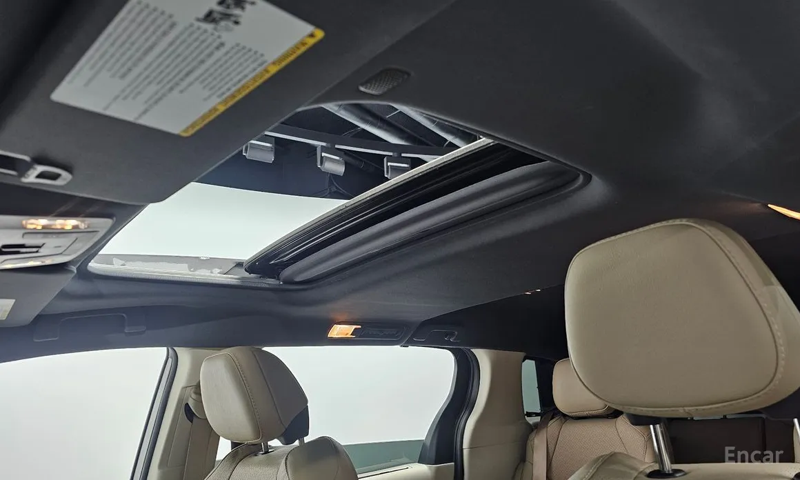 Фото 16 - Toyota Sienna