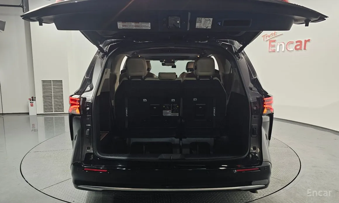 Фото 20 - Toyota Sienna