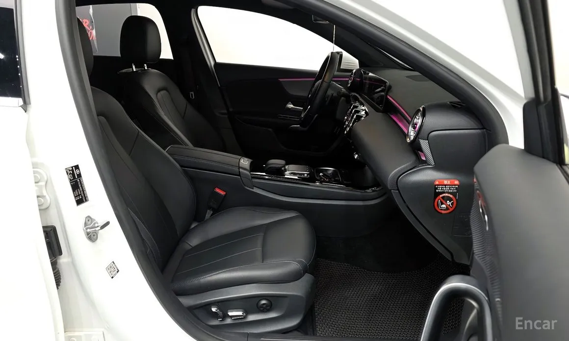 Фото 11 - Mercedes-Benz A-Class