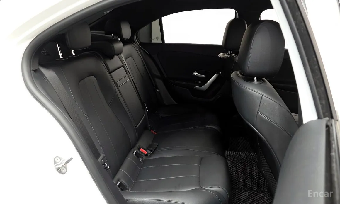 Фото 12 - Mercedes-Benz A-Class