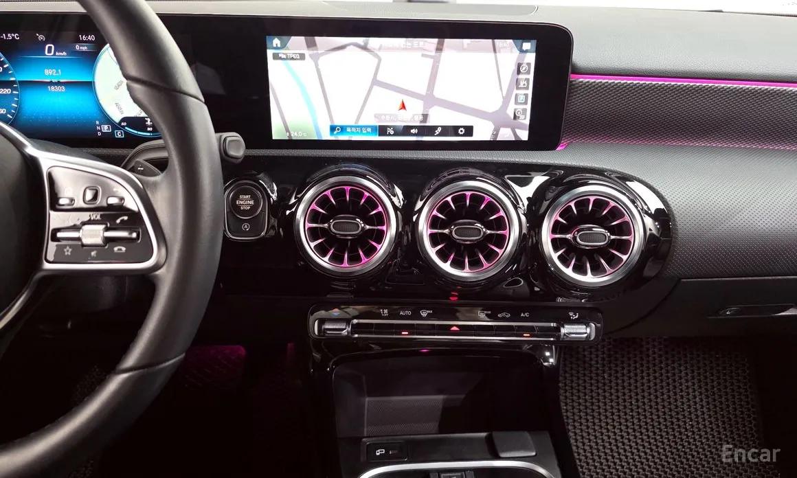 Фото 15 - Mercedes-Benz A-Class