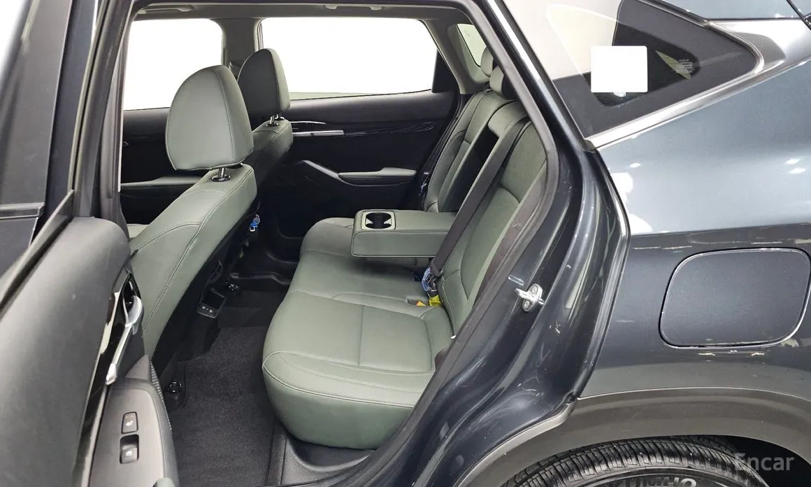 Фото 11 - Kia Seltos